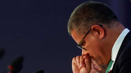 El presidente de la COP26 pide perdón entre lágrimas por el resultado de la cumbre climática (VIDEO)