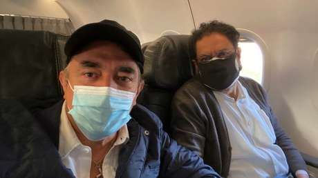 El senador opositor Gustavo Bolívar regresa a Colombia 40 días después de haber salido del país por "múltiples amenazas"