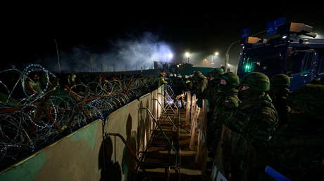 Merkel y Lukashenko abordan la crisis migratoria en la frontera entre Polonia y Bielorrusia durante una conversación telefónica