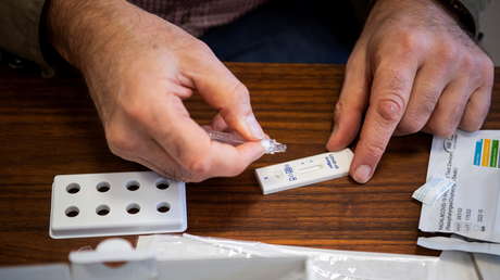 "Sí, quiero el coronavirus":  Venden en Países Bajos un kit de "autocontagio" para contraer covid-19