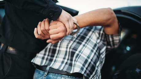 Carabineros de Chile detiene a un hombre con un arma blanca y pistola de aire comprimido cerca del lugar donde se iba a celebrar un acto de Kast