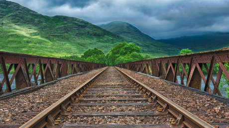 Ferrograo, el tren de la discordia que cruzará la Amazonía para transportar granos  (y por qué es considerado una catástrofe ambiental)