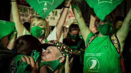 Un fiscal quiere encarcelar a una médica argentina que garantizó un aborto y desata la polémica: "Busca disciplinar e incumplir la ley"