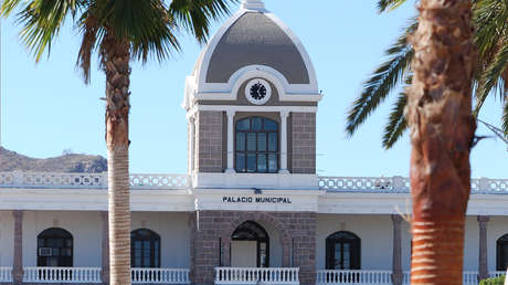 Lo que se sabe sobre el ataque armado contra el Palacio Municipal de Guaymas durante una manifestación de mujeres en el que murieron tres personas