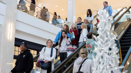 Al menos tres heridos y un detenido tras un tiroteo en un centro comercial en EE.UU. (VIDEOS)