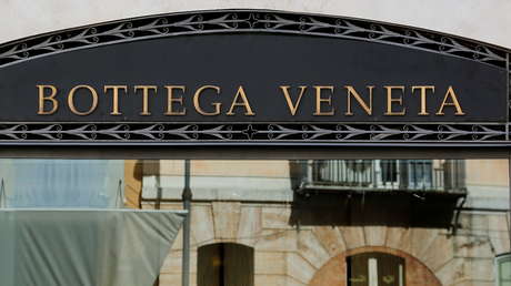 Saquean dos tiendas en California durante el viernes negro