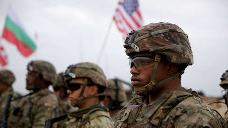 Lavrov denuncia que EE.UU. rodea a Rusia con bases militares "por todos lados" mientras incita la "histeria" a lo largo de las fronteras rusas