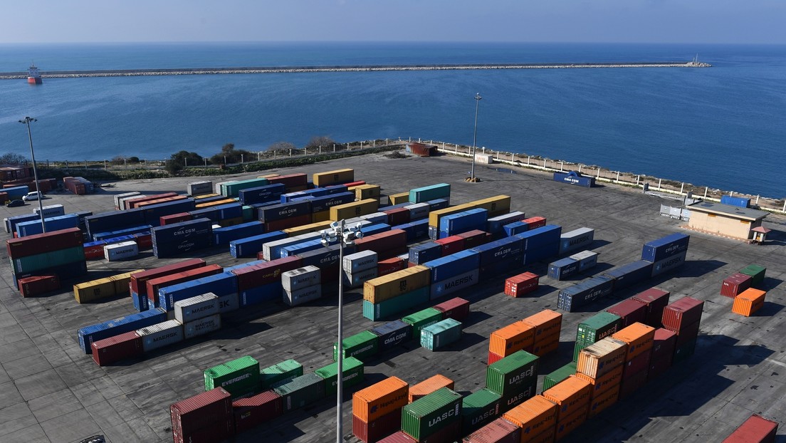 Reportan un ataque israelí a un puerto sirio cerca de la ciudad de Latakia (FOTO, VIDEO)