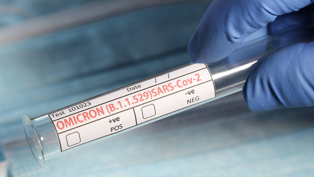 La variante del coronavirus ómicron es cuatro veces más transmisible que la delta, según un nuevo estudio