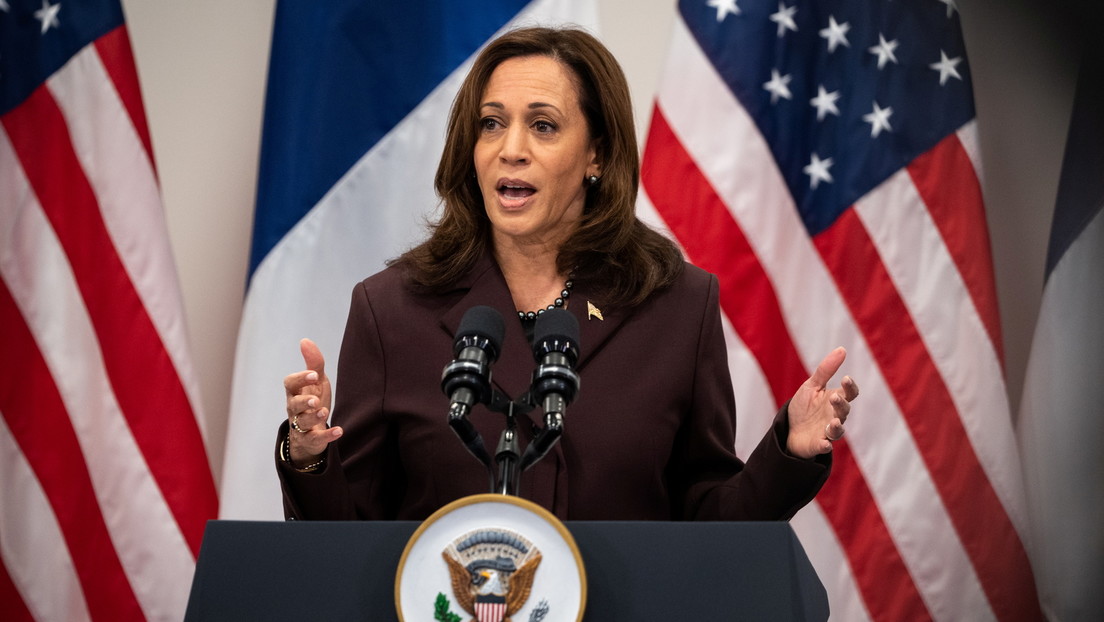 Kamala Harris carga contra los titulares "ridículos" de la prensa que desvían la atención de su trabajo