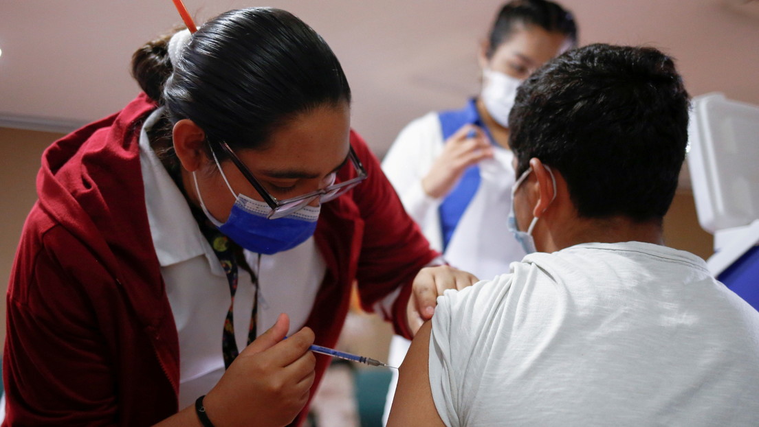 La presidenta global de Pfizer: "Creemos que el covid pasará a un estado endémico, potencialmente para 2024"