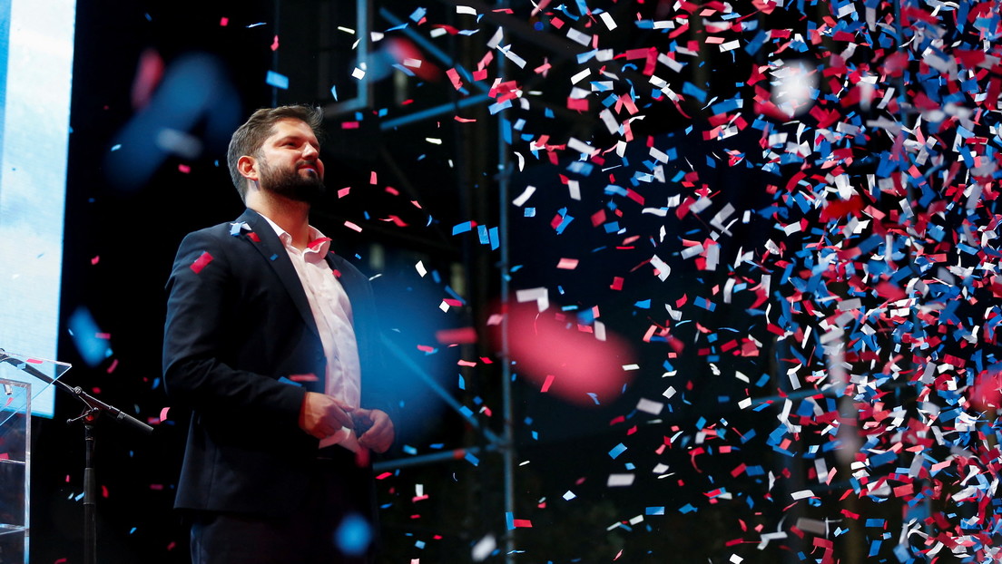 El triunfo de Boric consolida la profunda transformación de Chile impulsada por los jóvenes y frena a la ultraderecha en América Latina