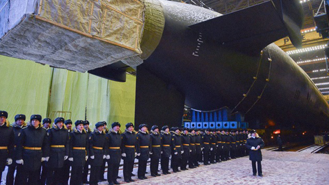 VIDEO: El nuevo submarino estratégico nuclear de clase Boréi-A abandona su hangar en una ceremonia previa a su inmersión