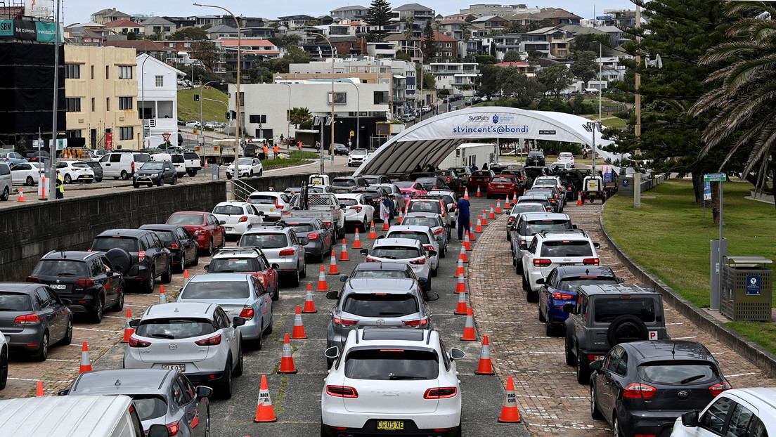 Un laboratorio en Australia comunica por error a 400 positivos que sus tests de covid-19 eran negativos