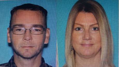 Emiten una orden de búsqueda contra los padres del adolescente acusado de protagonizar el tiroteo mortal en una escuela secundaria en Míchigan