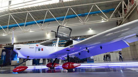 Anuncian la construcción en Guanajuato de la planta de ensamblaje del primer avión diseñado y producido en México