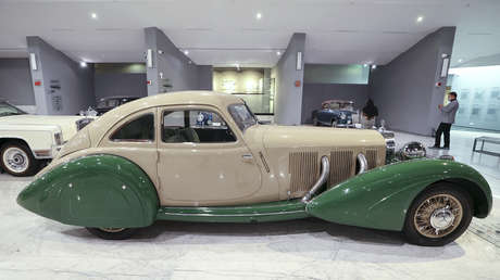 FOTOS: Exponen una colección de rarezas del automovilismo que pertenecieron a la familia imperial de Irán, derrocada en 1979