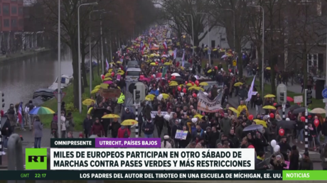 Brasil suspende su tradicional celebración del Año Nuevo en Río de Janeiro, mientras Europa vive otra jornada de protestas contra las restricciones