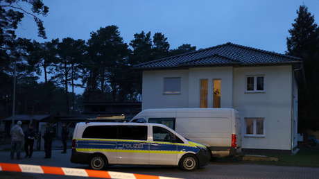 Hombre en Alemania mata a su familia y se suicida presuntamente por miedo a ser arrestado por un certificado de vacunación anticovid falso