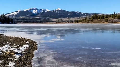 VIDEO: Un lago de EE.UU. emite sonidos a lo 'Star Wars'