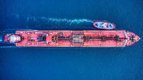 EE.UU. vende el combustible iraní incautado en alta mar