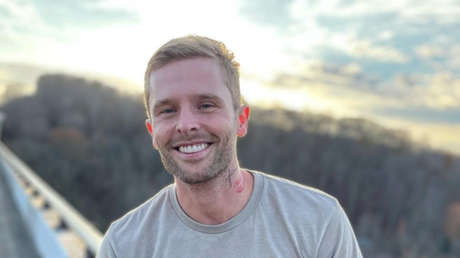 "Me aburrí de Colombia": La declaración del 'influencer' estadounidense Zach Morris al mudarse a Argentina que hizo estallar las redes