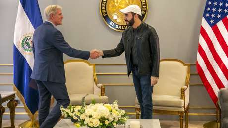 Bukele, tras reunirse con un representante de EE.UU.: "Nuestra independencia no está a la venta"