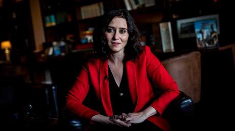 La réplica 'trumpista' de la presidenta de Madrid: "Pedir a un comunista que entienda economía es como pedirle a un neandertal que entienda Internet"