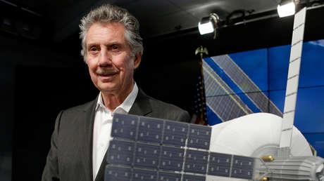 Un magnate ofrece un millón de dólares a quien pueda responder a una sola pregunta que le preocupa (y al final premia a 29 personas)