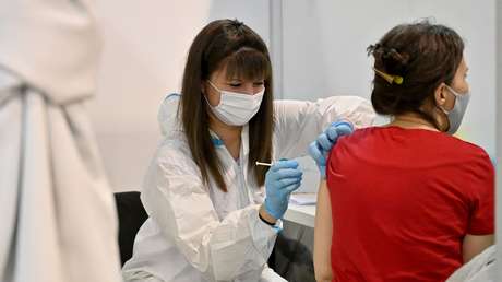 Serbia confirma que la mayoría de su población elige la vacuna rusa Sputnik V para protegerse del coronavirus