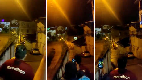 Un socavón hunde varias viviendas en Ecuador y provoca la evacuación de los habitantes de la zona afectada (VIDEO)