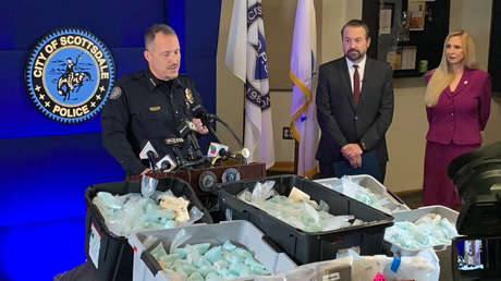 "Suficiente para matar a la mitad de la población de Arizona": decomisan 1,7 millones de píldoras y 10 kilos de fentanilo en polvo en EE.UU.