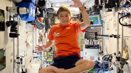 El magnate japonés que viajó a la EEI repartió dinero gratis desde el espacio
