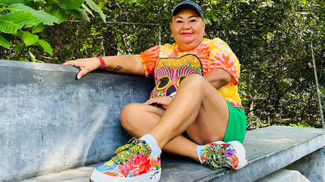 Martha Izquierdo, la 'superheroína' mexicana de 49 años que arrasa en TikTok con un atípico mensaje (sin odio y sin filtros)