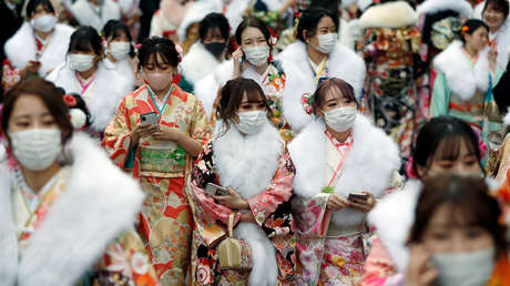 El Gobierno japonés mantendrá conversaciones exclusivas con mujeres a partir de enero para mejorar sus políticas