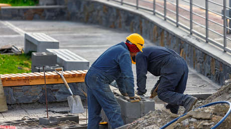Trabajar y seguir siendo pobre: la otra cara de la crisis argentina