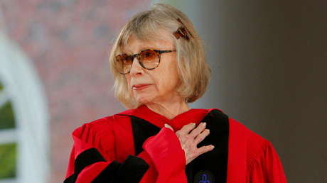 Muere la destacada escritora y periodista estadounidense Joan Didion a los 87 años