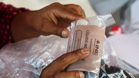 El INE anuncia que "acatará" la orden de la Suprema Corte de México de continuar con la revocación de mandato