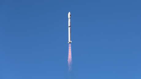 China lanza al espacio un satélite para la observación y búsqueda de recursos naturales