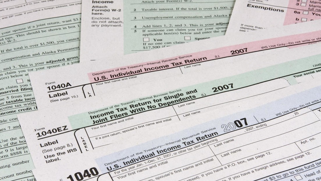 El Servicio de Impuestos de EE.UU. recuerda a ladrones y traficantes que declaren sus ingresos y deja boquiabiertos a los internautas