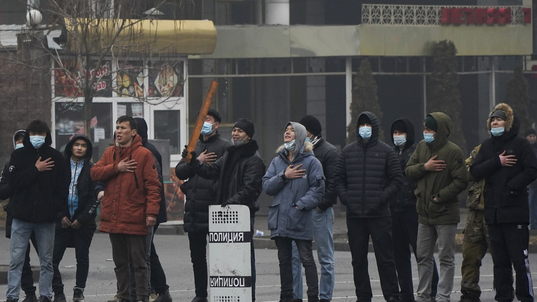 Kazajistán considera que la situación en el país es "una invasión de bandas armadas preparadas en el extranjero"