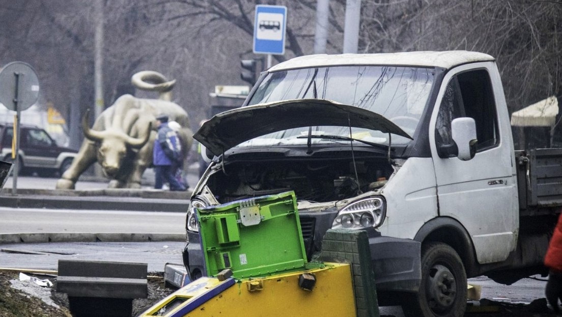 El alcalde de la ciudad más grande de Kazajistán revela cómo fue atacado por "terroristas" durante los disturbios