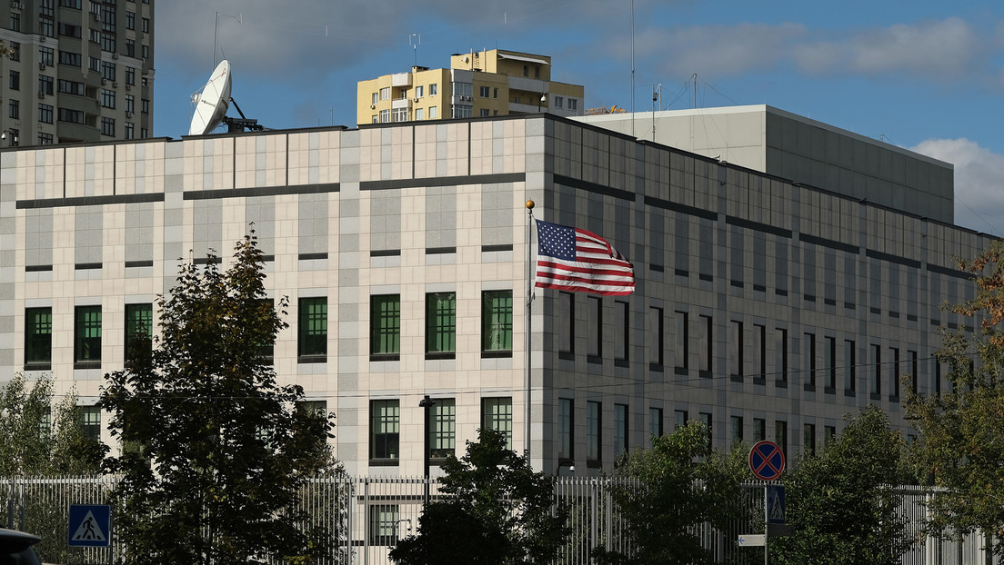 Fox News: El Departamento de Estado de EE.UU. ordena la evacuación de las familias de sus diplomáticos en Ucrania a partir del lunes