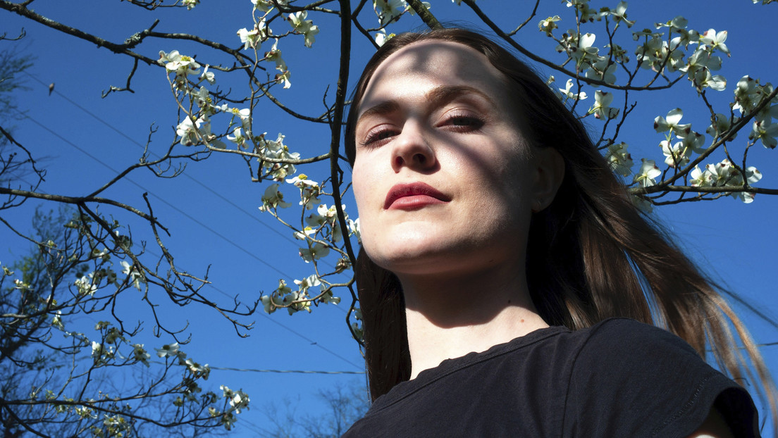 La actriz Evan Rachel Wood denuncia que fue "prácticamente violada ante las cámaras" por Marilyn Manson durante la grabación de un video musical