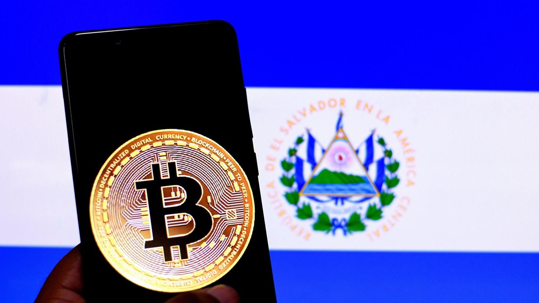 El FMI insta a El Salvador a eliminar el bitcóin como moneda de curso legal
