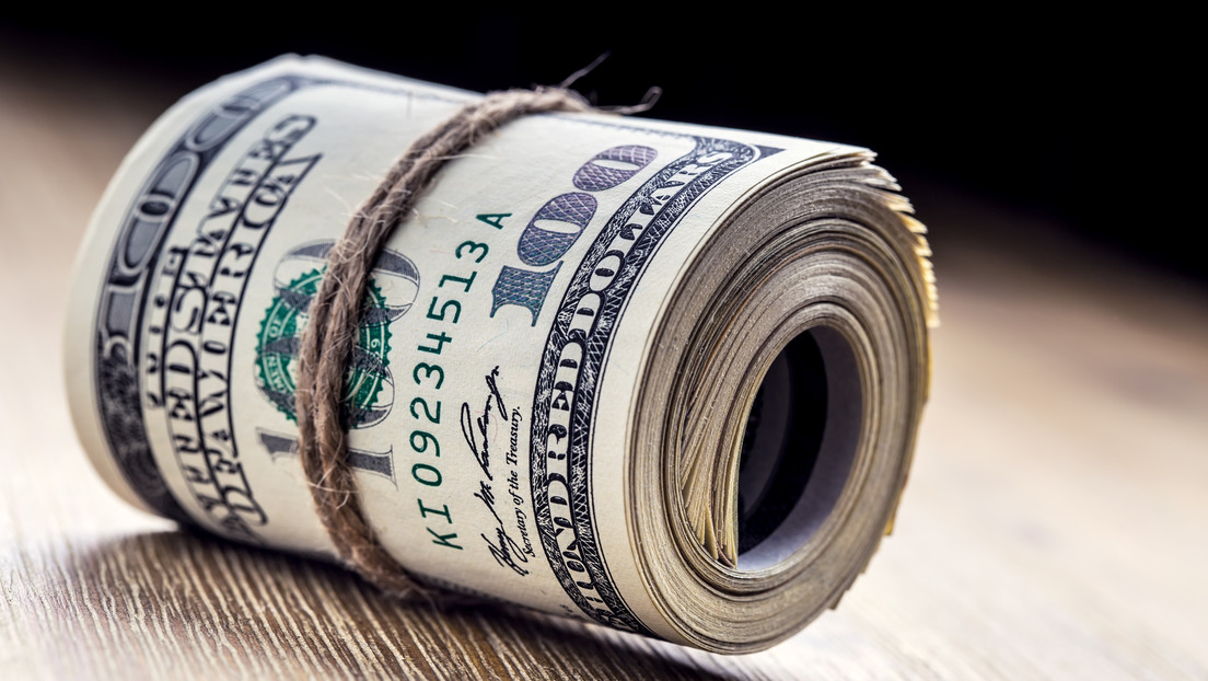 Rusia está reduciendo radicalmente sus reservas en dólares: "EE.UU. hace casi todo lo posible para socavar la confianza en su moneda"