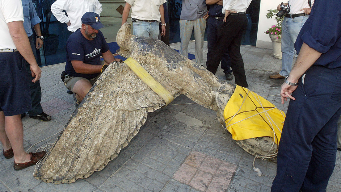 ¿Venderla, exhibirla o destruirla? El dilema que enfrenta Uruguay por un águila de bronce que perteneció a un buque de guerra nazi