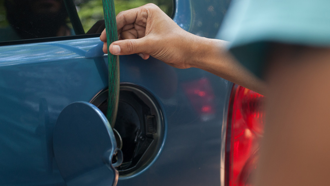 Venezuela arresta a funcionarios estatales de "alto nivel" tras desmantelar una red de tráfico de combustible