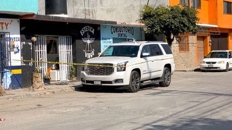 Balean a un juez mexicano y a su hijo durante un asalto en el estado de Morelos