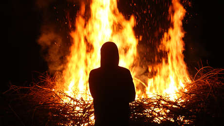 Una turba de más de 500 personas lincha a un hombre en la India por talar árboles en una zona sagrada